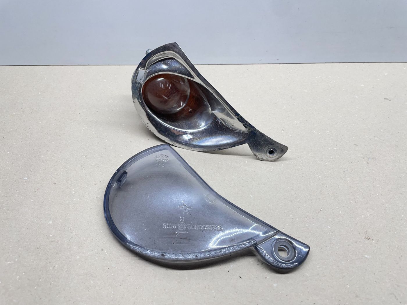 Aprilia Gulliver 50 - ORIGINAL Blinker vorne rechts flasher (102-10)