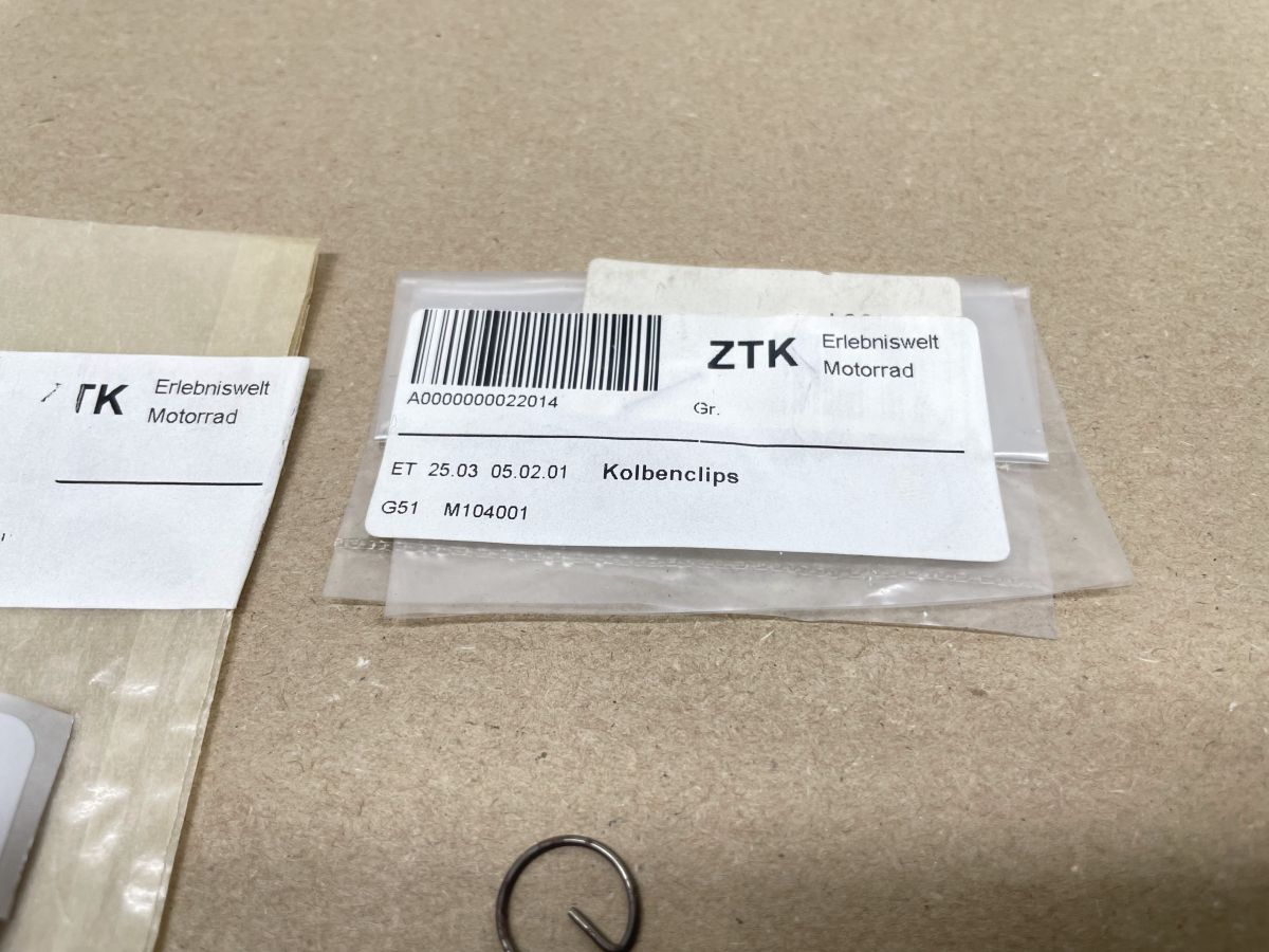 Franco Morini G30 / G303 / M1 / M101 / S5 / S6 / TA50 Motor - 2x Kolben Clip piston clip (118-21)