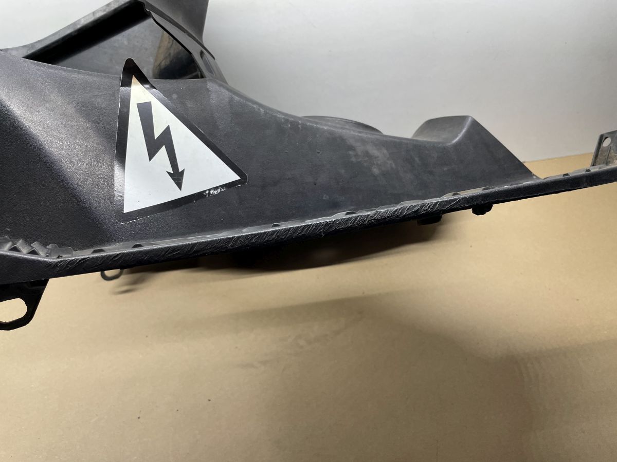 Peugeot Speedfight 3 4T 50 - Trittbrett Fußablage Innenraum Verkleidung  (87)