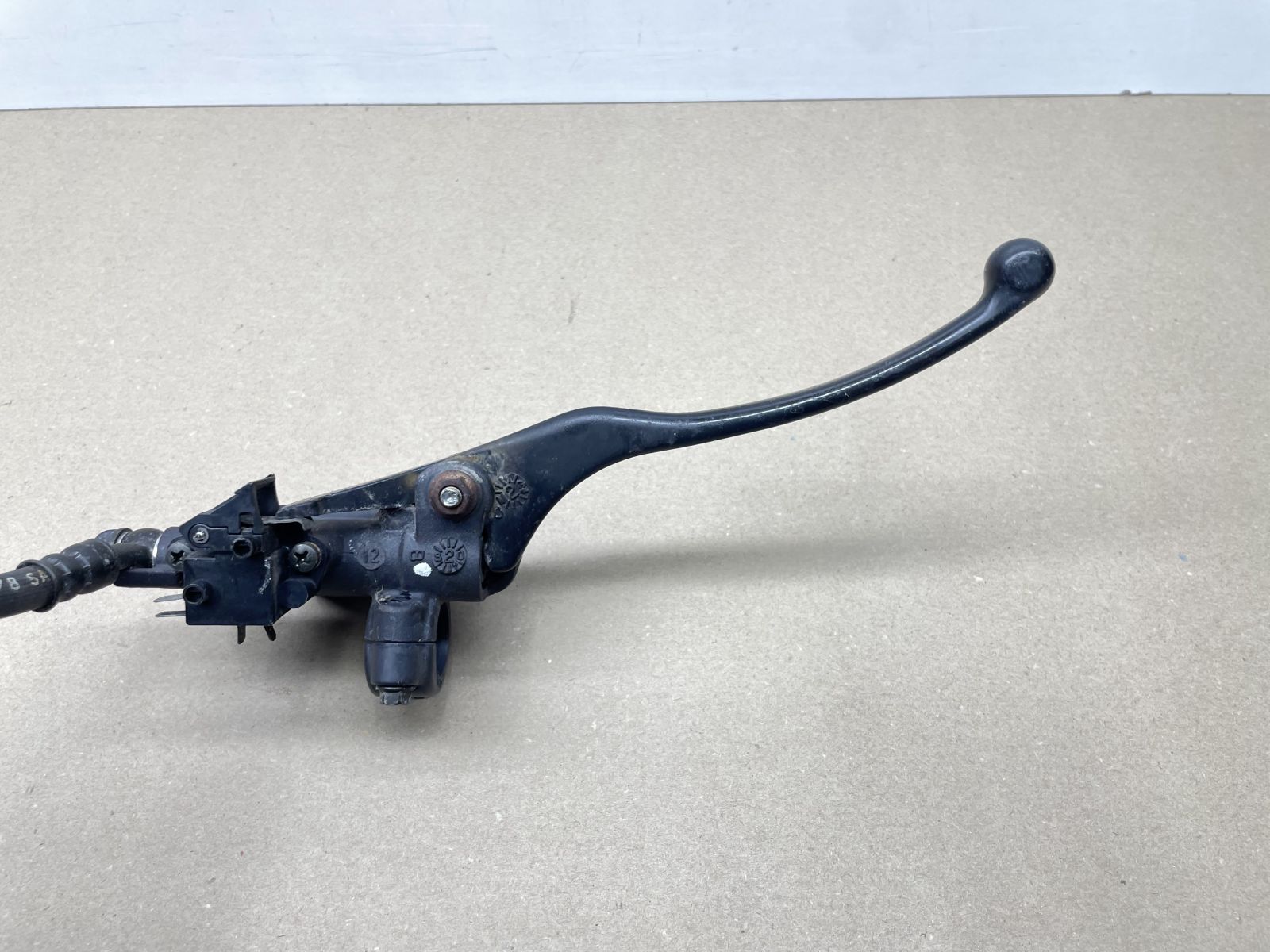 Honda X8R - Bremse hinten Bremszange Bremsleitung rear brake (119)