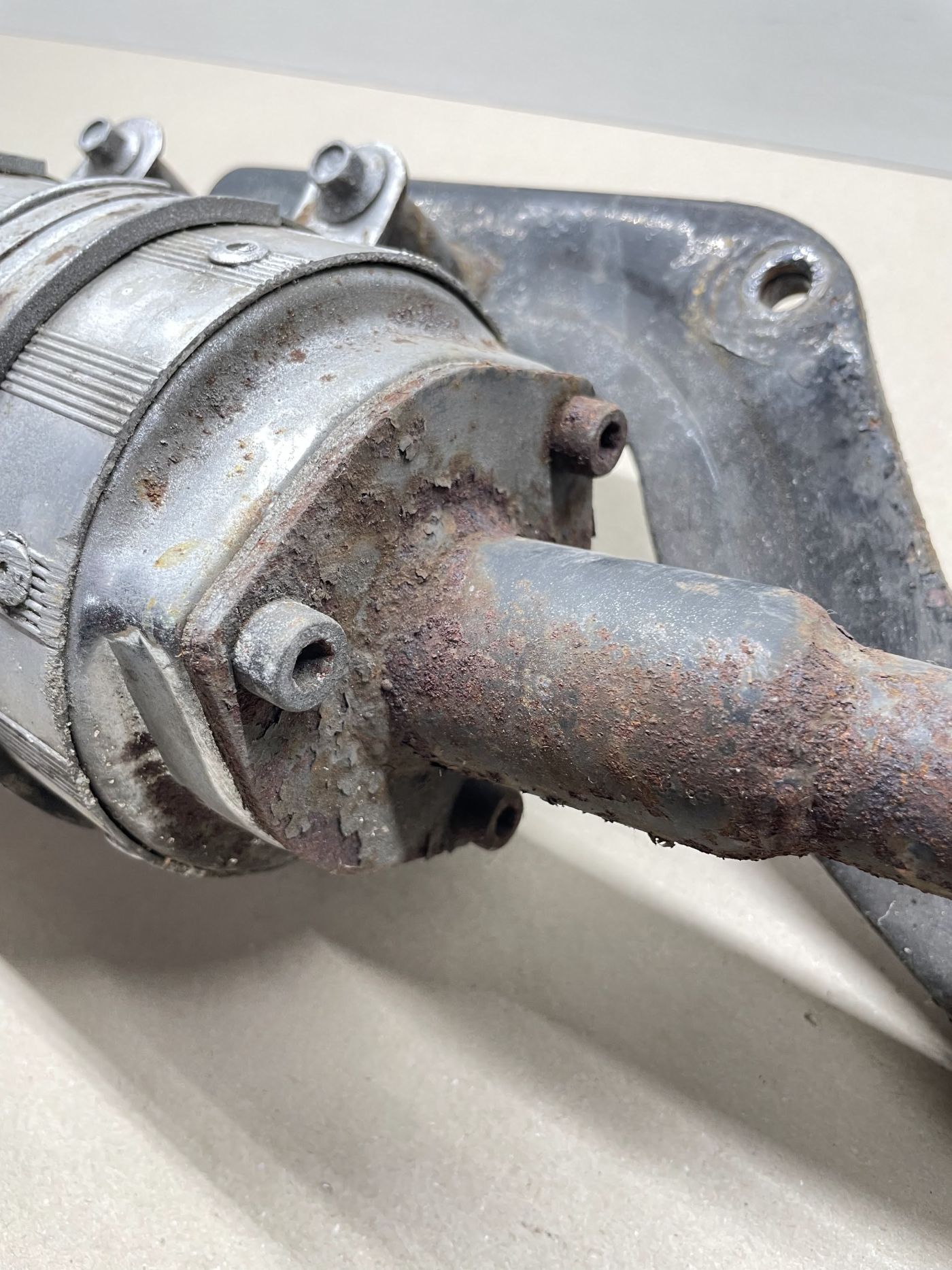 Ering / Baotian BT49QT-7 original Auspuff exhaust (102-14)