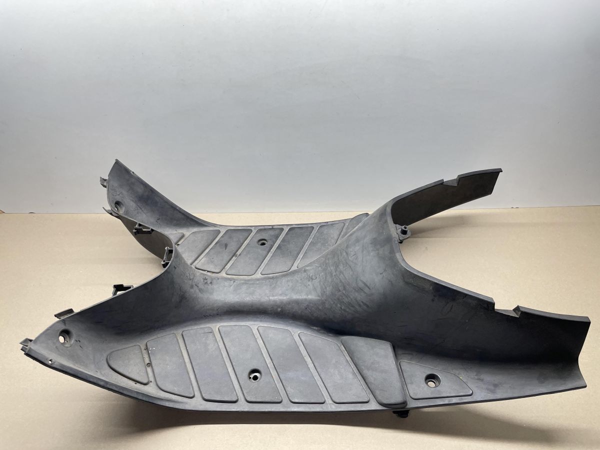 Hercules Splinter / Peugeot Speedake - Trittbrett Fußablage Verkleidung (62-2)