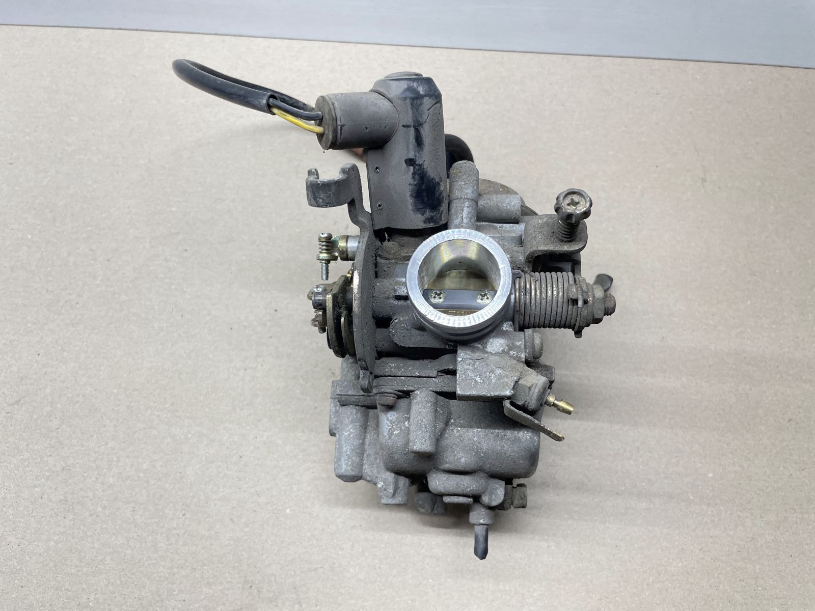 Suzuki AN 125 - ORIGINAL Mikuni Vergaser  (77)