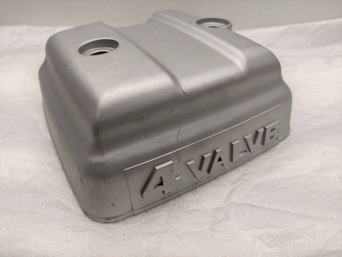 Hyosung GA125F Cruise II - original Ventildeckel NEU Motordeckel !  (38-2)