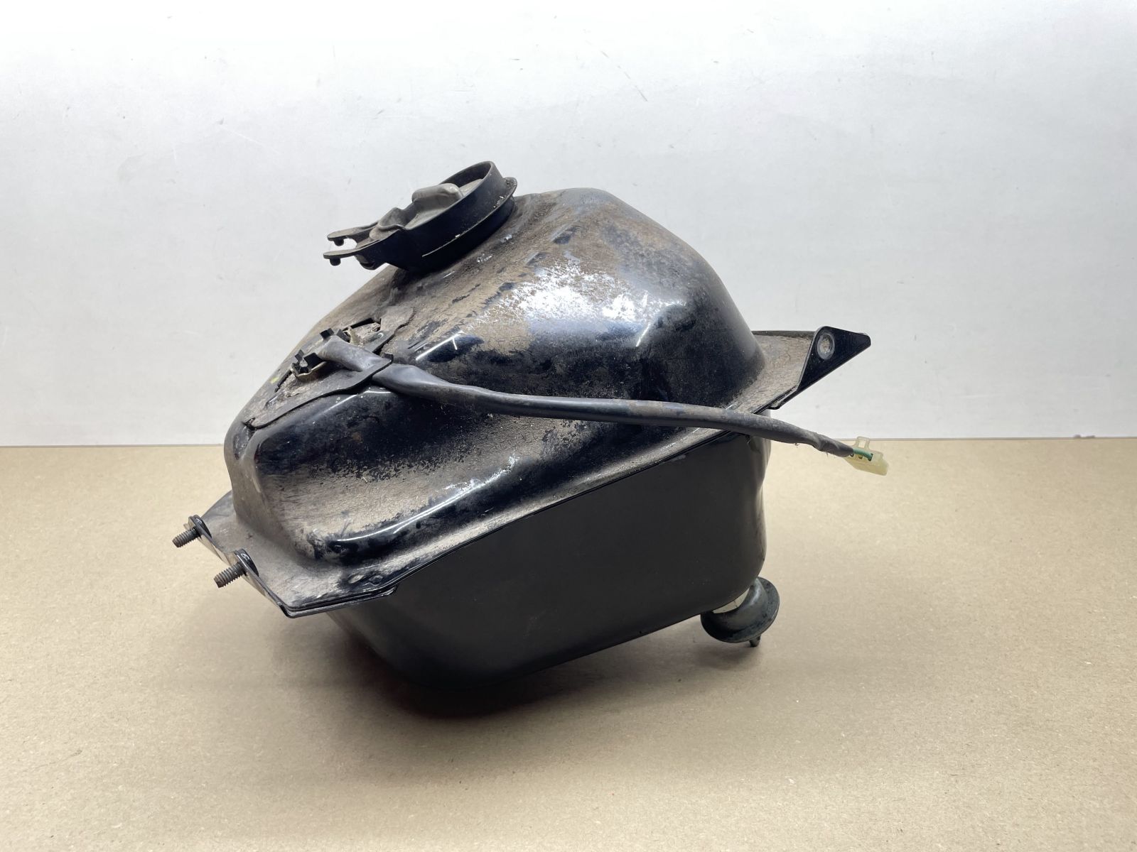 Honda X8R  - Benzintank Kraftstofftank Benzinstandgeber petrol tank Tankdeckel (119)