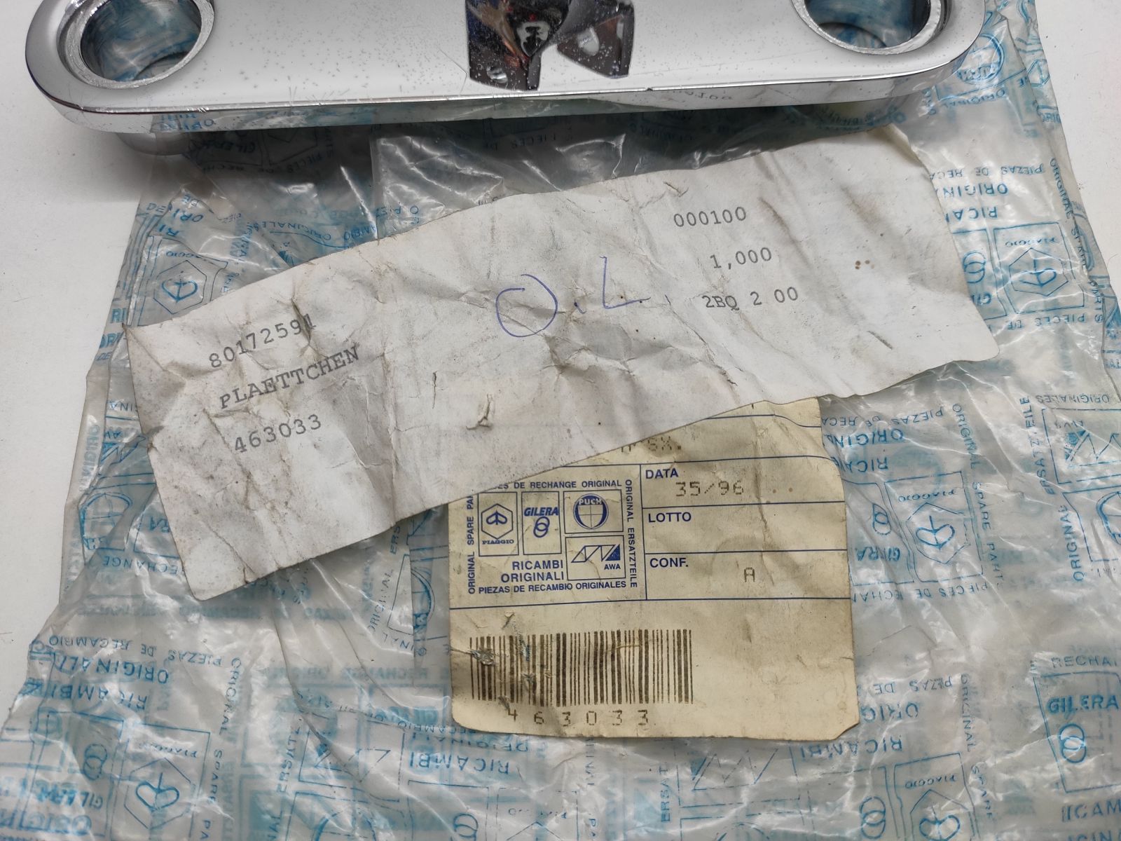 Gilera Eaglet - ORIGINAL Fußrastenhalter Fußraste vorne links NEU (B5)