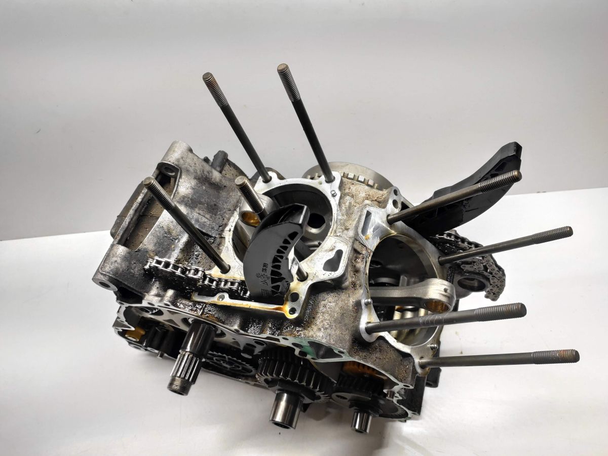 Aprilia Caponord ETV 1000 ABS - Motorblock Motor Kurbelwelle Getriebe
