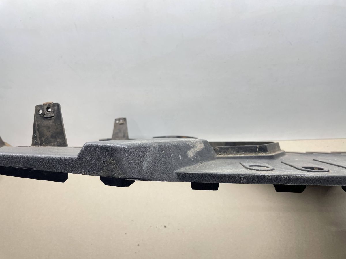 Peugeot New Vivacity 50 2T - Trittbrett Fußablage Abdeckung Verkleidung (90)