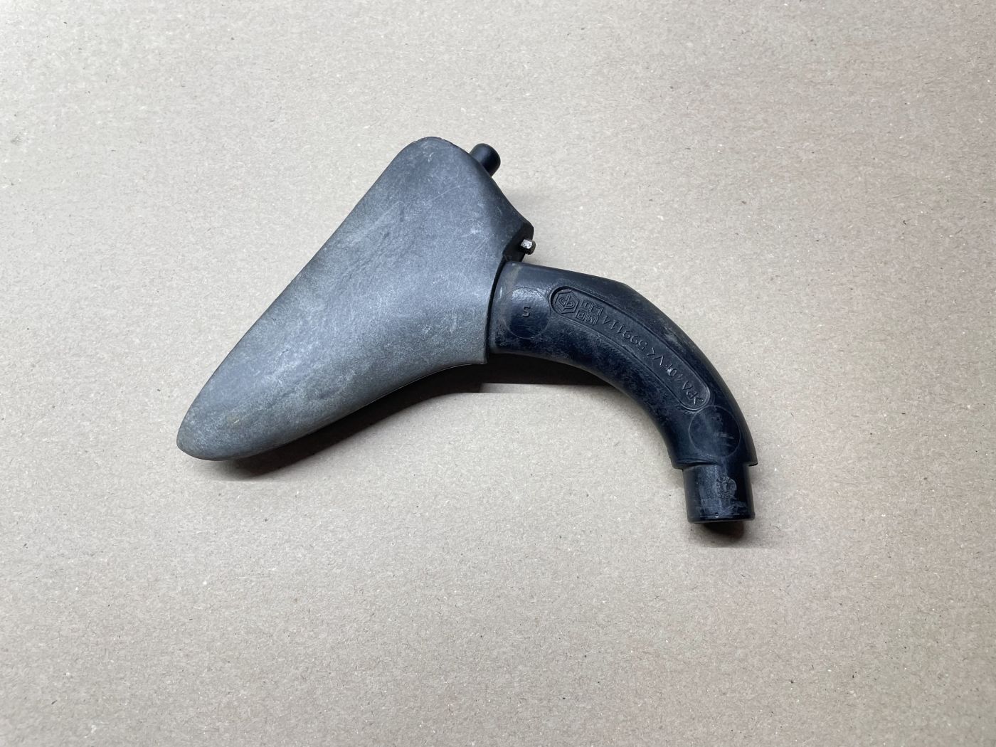 Piaggio Beverly 125 - Halterung Windschild 599114 Halter Windschutzscheibe (110)