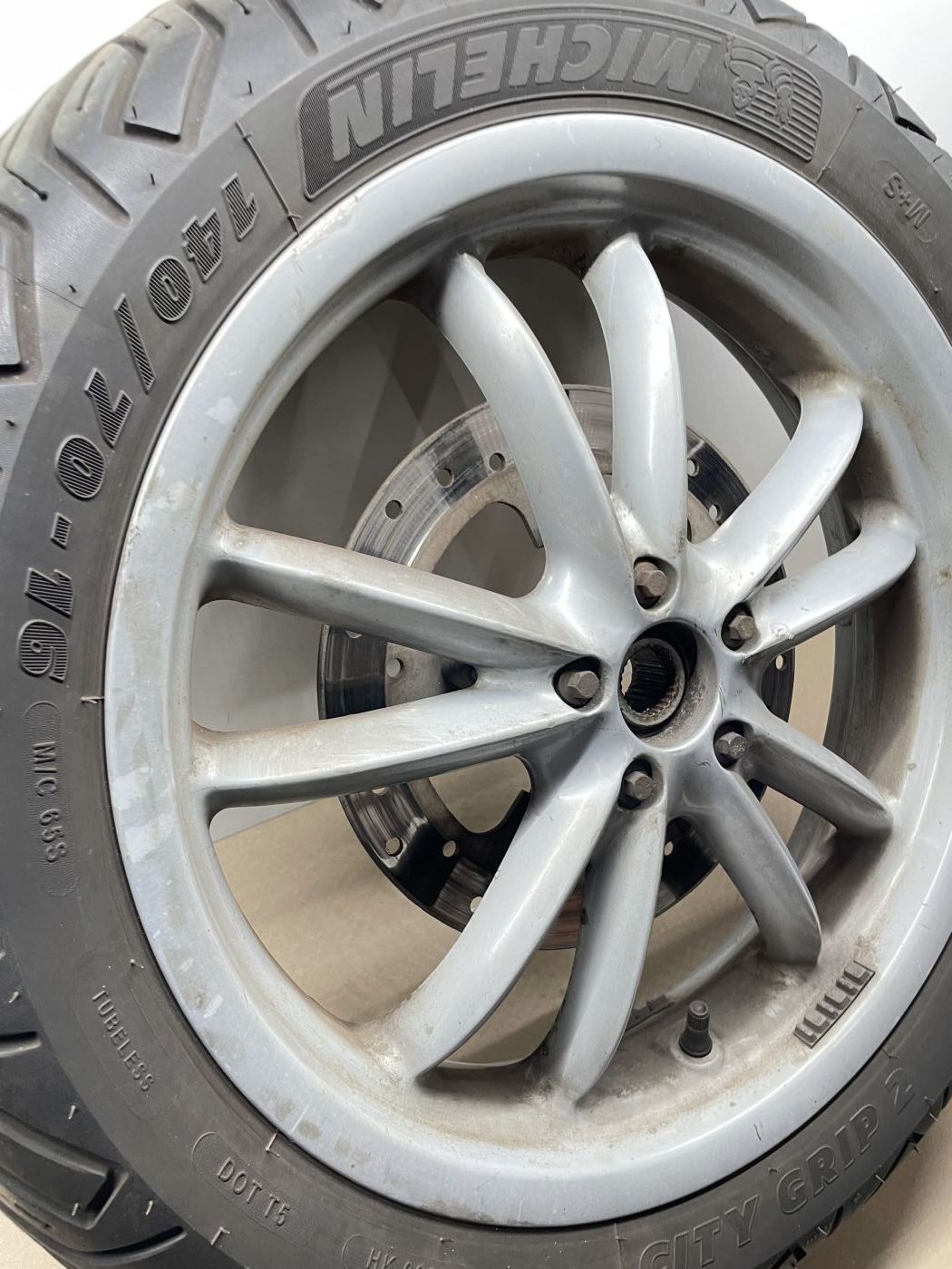 Piaggio Beverly 125 - Hinterrad Reifen Felge hinten rear wheel (110)