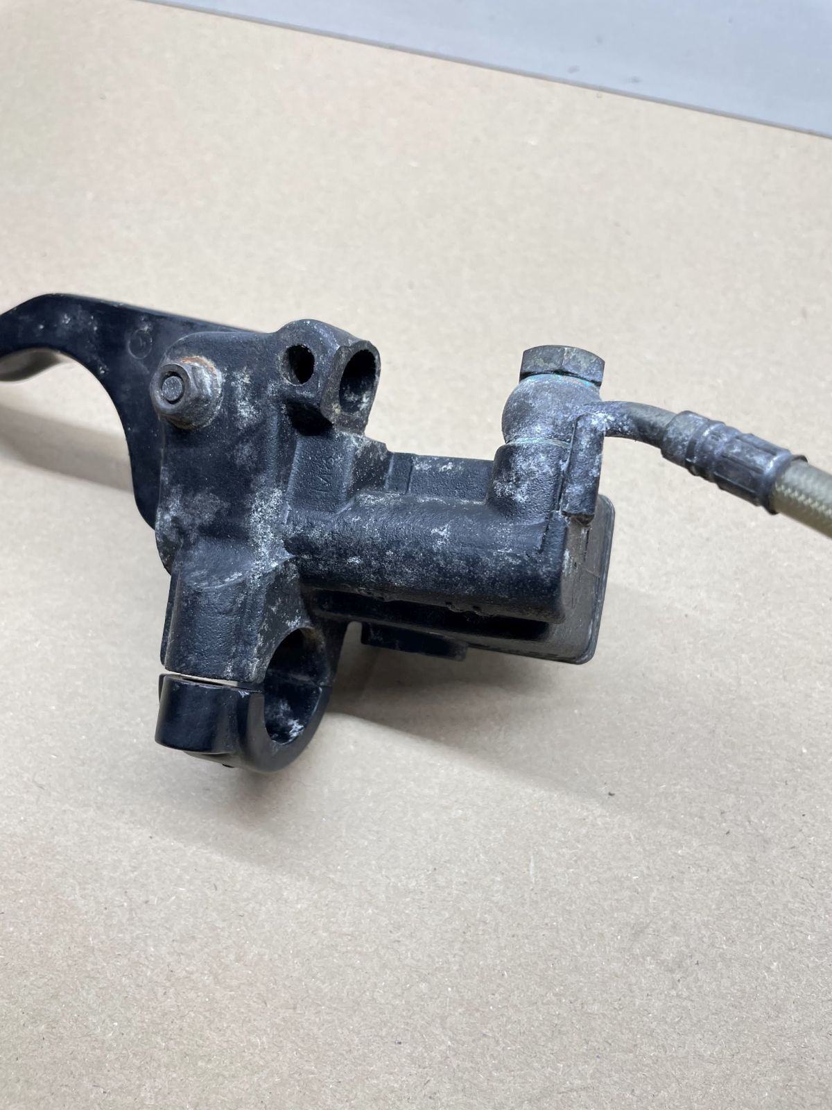 Hercules Splinter / Peugeot Speedake - Bremse vorne Bremspumpe Bremszange (81)