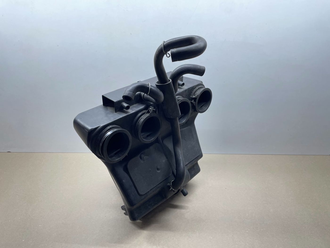 Suzuki RF 600 R - Luftfilterkasten Luftfiltergehäuse  (118-V)