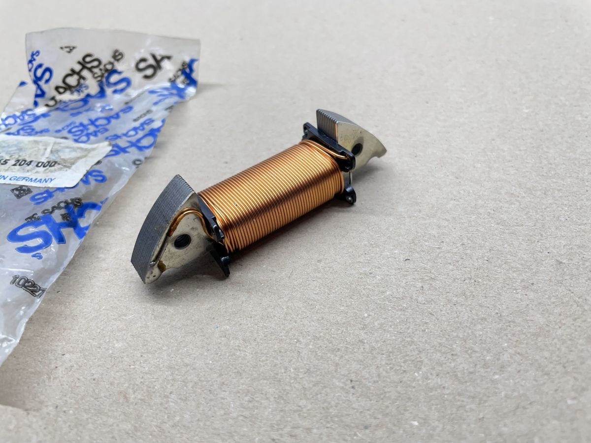 ORIGINAL Sachs 0265 204 000 Generatoranker Lichtspule z.B. Hercules Prima (39-32)