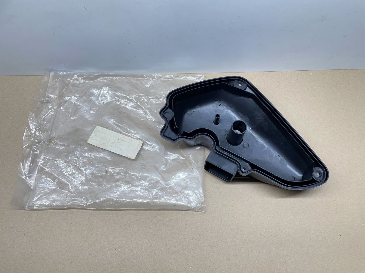 Kreidler Jigger 50 - Luftfilterdeckel Abdeckung vorne Luftfilterkasten NEU (49)