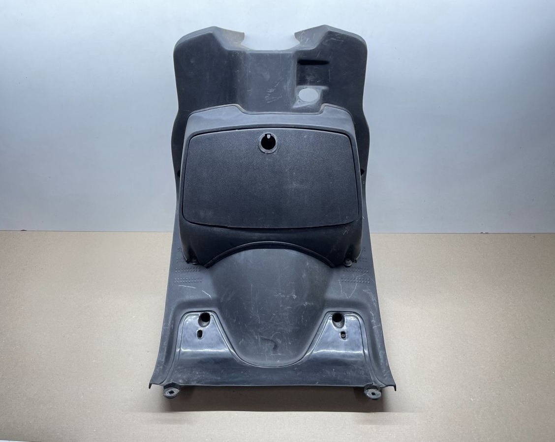 Itteco Shark TR50 - Beinschild Innenraum Abdeckung Verkleidung fairing  (72-1)