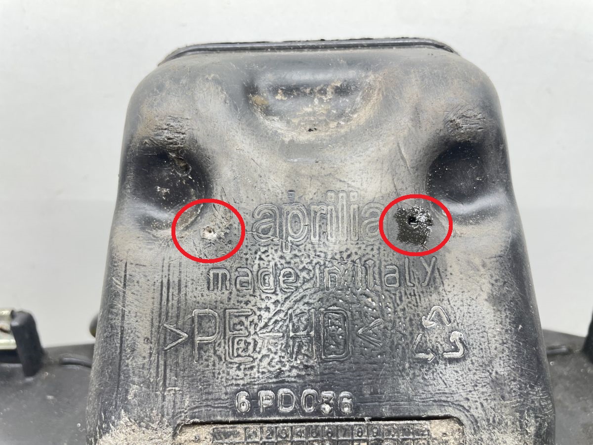 Aprilia SR50 R  - Benzintank Kraftstofftank Tankgeber petrol tank (93)