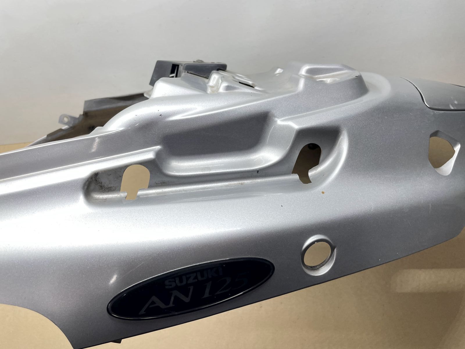 Suzuki AN 125 - Heckverkleidung Abdeckung Verkleidung hinten fairing (77)