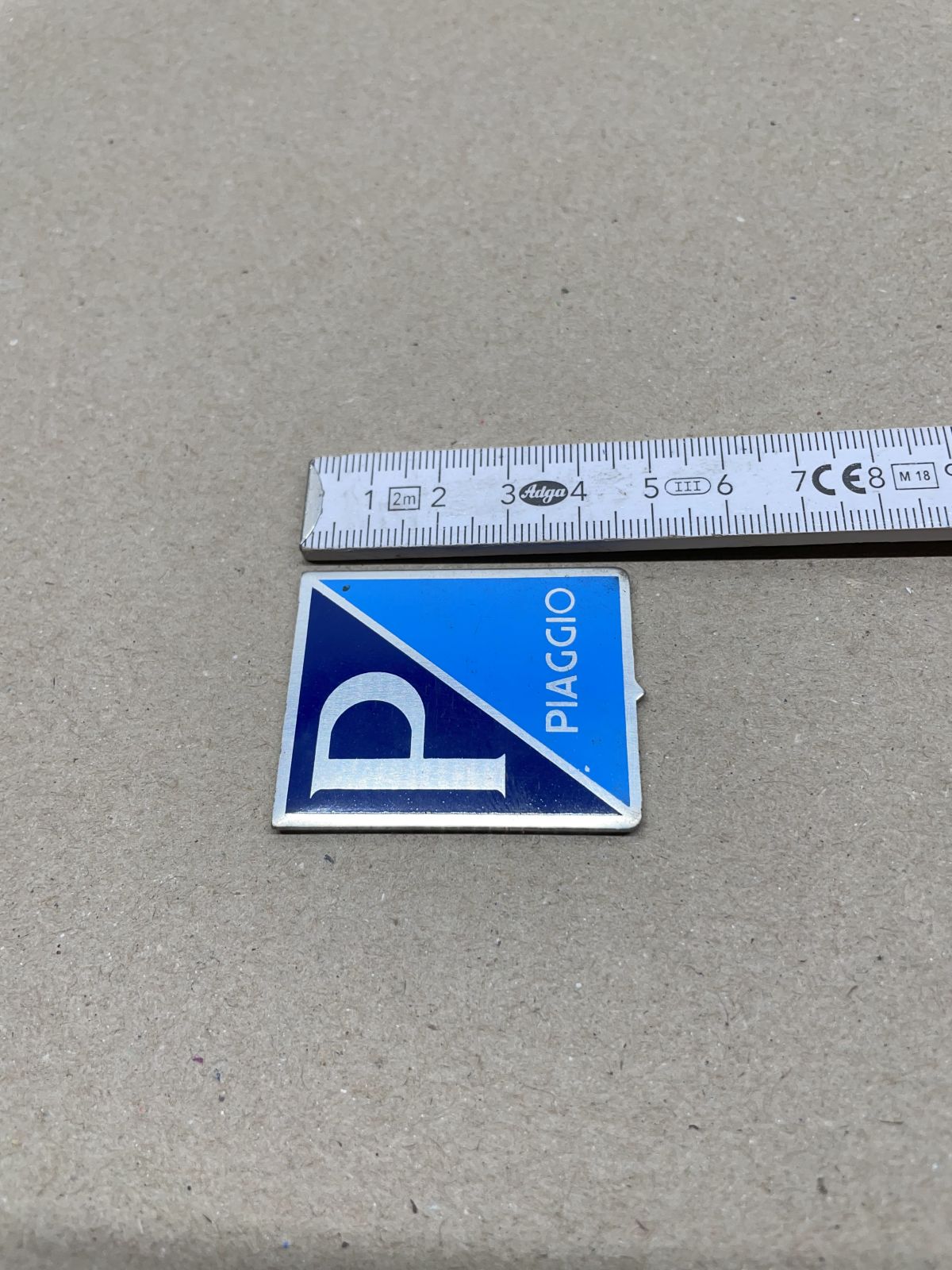 Vespa PX GT GTS GTV LX LXV S  - ORIGINAL Emblem Piaggio Kaskade Logo (P22)