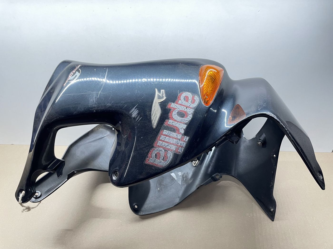 Aprilia Pegaso 650 ML - Front Abdeckung Verkleidung Blinker Rahmen fairing (118-V)