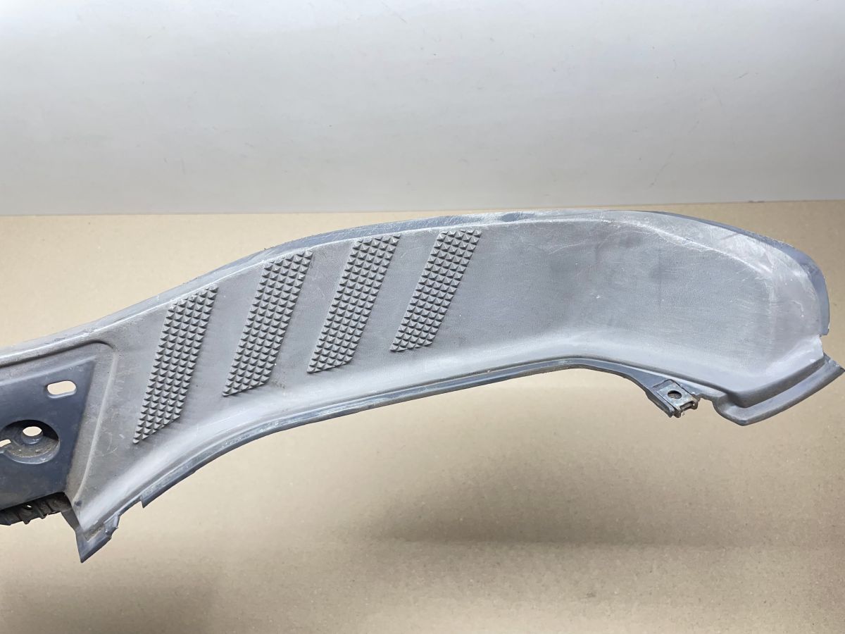 Yamaha Cygnus XC 125 - Trittbrett Fußablage Abdeckung Verkleidung (74)