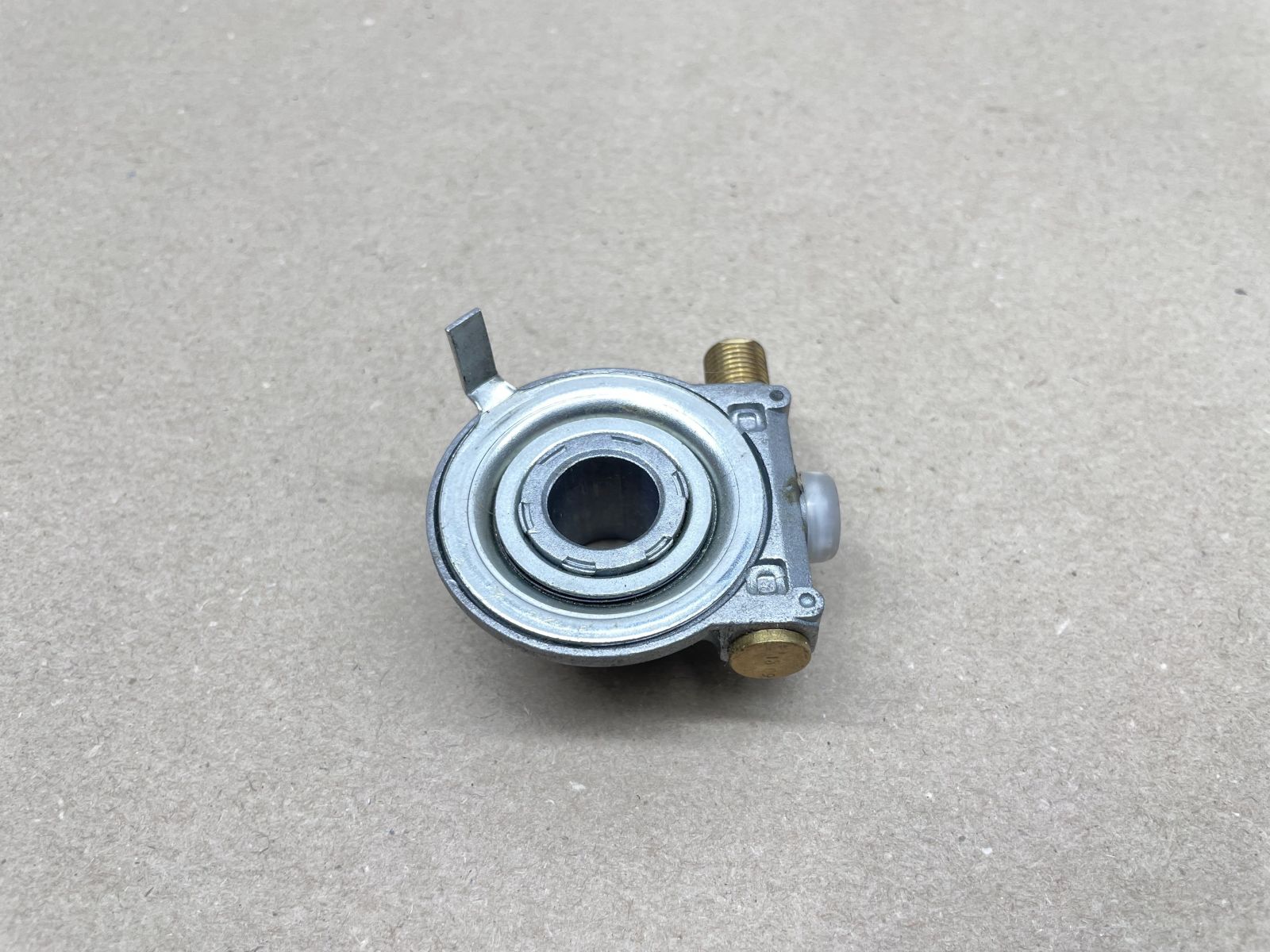 Piaggio TPH 50 - ORIGINAL CEV Tachoschnecke Tachoantrieb speedometer drive (118-27)