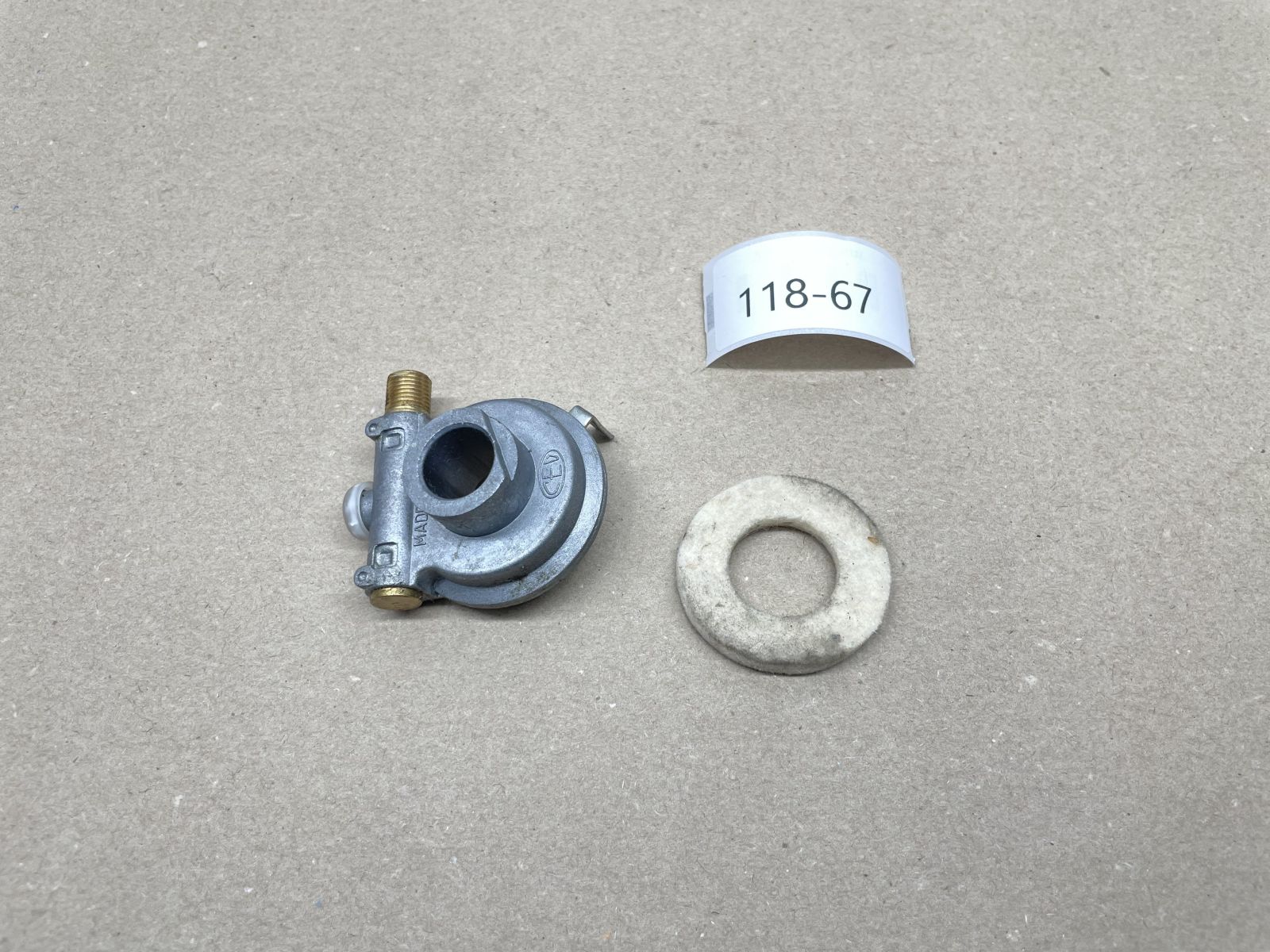 Piaggio TPH 50 - ORIGINAL CEV Tachoschnecke Tachoantrieb speedometer drive (118-27)