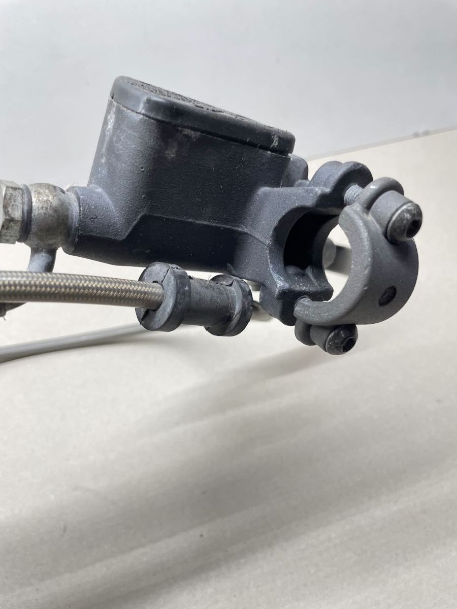 Peugeot JetForce C-Tech 50 Bremse vorne komplett Bremspumpe Bremszange (99-2)