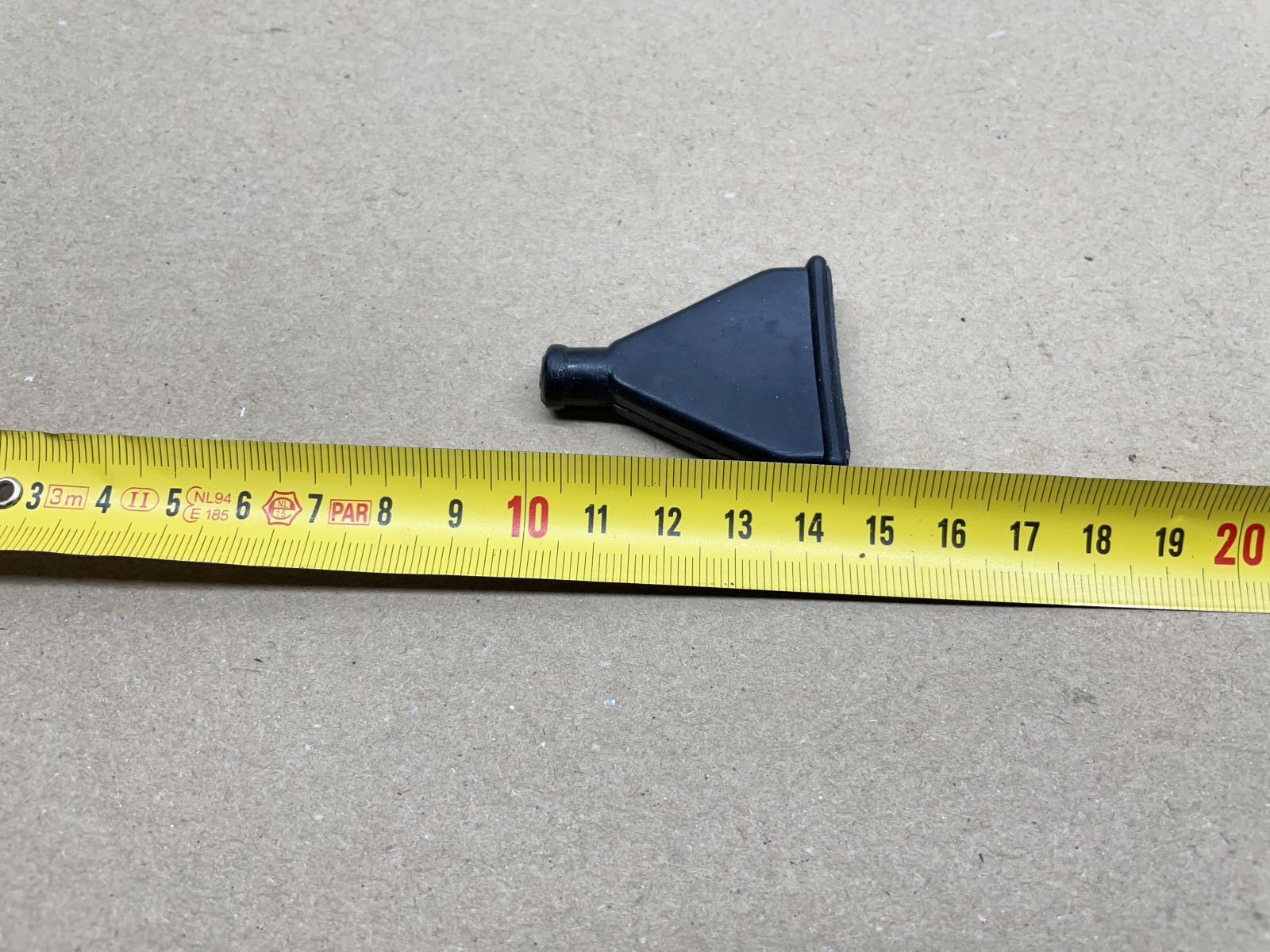 Stecker Schutzkappe Scheinwerfer Abdeckung CEV Hercules Zündapp KTM NEU (39-26)