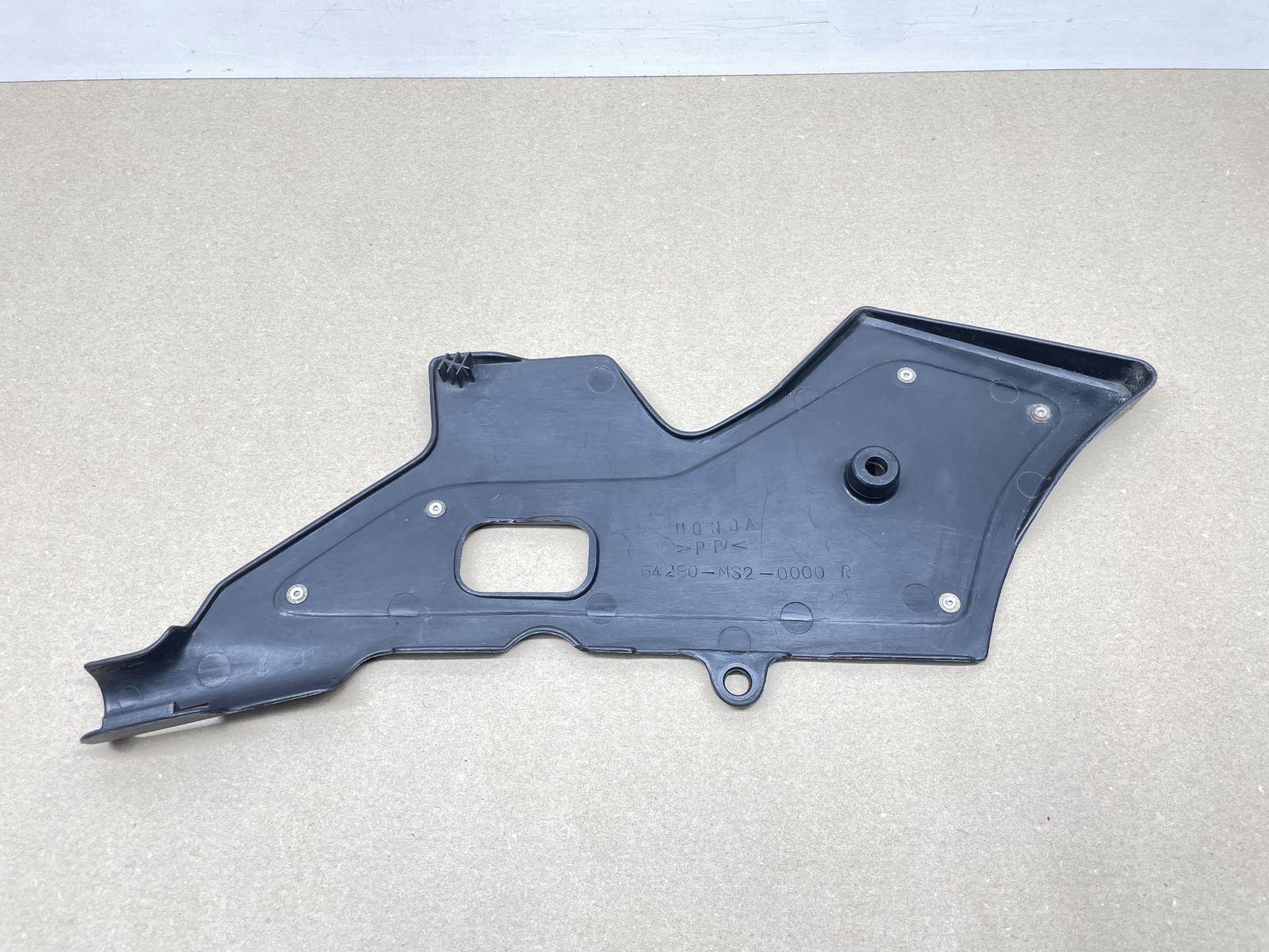 Honda CBR 1000 F SC24 - Verkleidung links + rechts Fußraste fairing footrest (118-24)