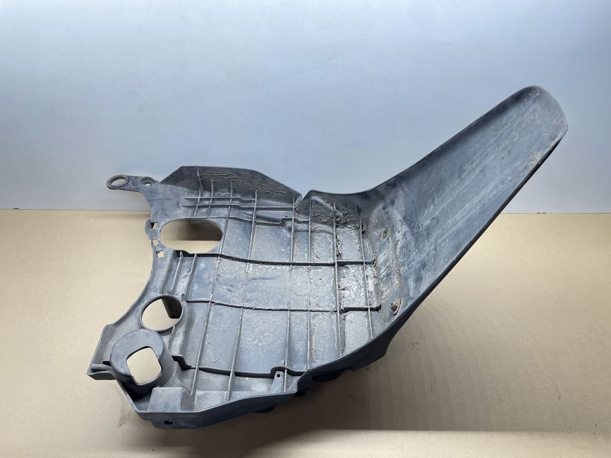 Suzuki AN 125 - Spritzschutz hinten Kennzeichenhalter Abdeckung fairing (77)