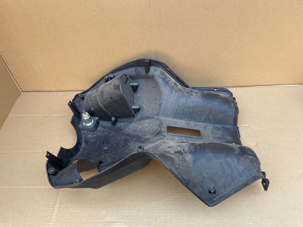 Lifan S-Ray 50 Beinschild Innenraum Verkleidung Abdeckung fairing (102-V-RO)