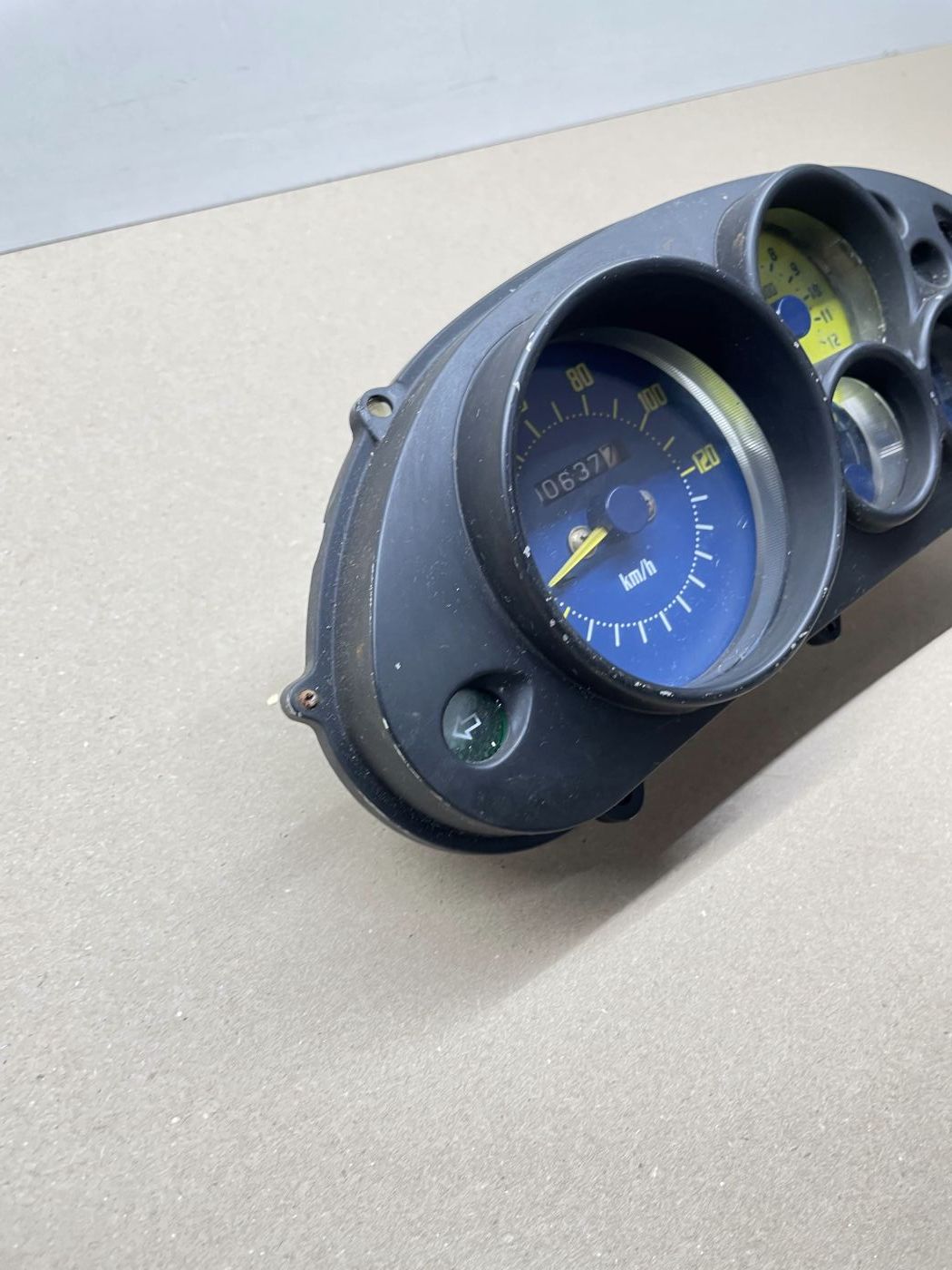 Piaggio NRG MC2 MC3 50  - ori. Tacho Tachometer speedometer Verkleidung  (109-8)