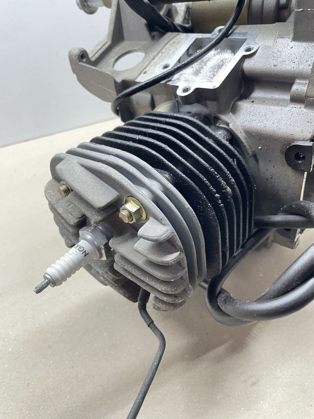 Lifan S-Ray 50 - Motorblock Zylinder Getriebe Kurbelwelle (102-12)