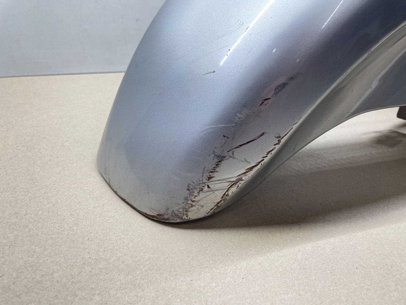 Piaggio Beverly 125 - Kotflügel Spritzschutz Verkleidung vorne Abdeckung fairing (110)