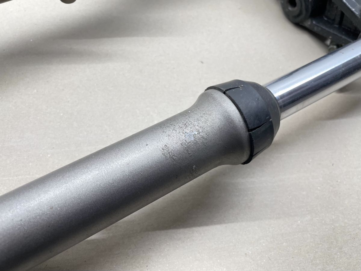 Keeway Easy 50  - original Gabel Stoßdämpfer Scheibenbremse fork  (102-9)