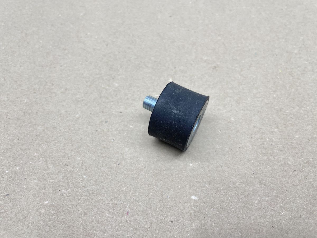 LEM LX2 LX3 R2 R3 - Silentblock Auspuff 0400542 exhaust mounting rubber bush (118-21)