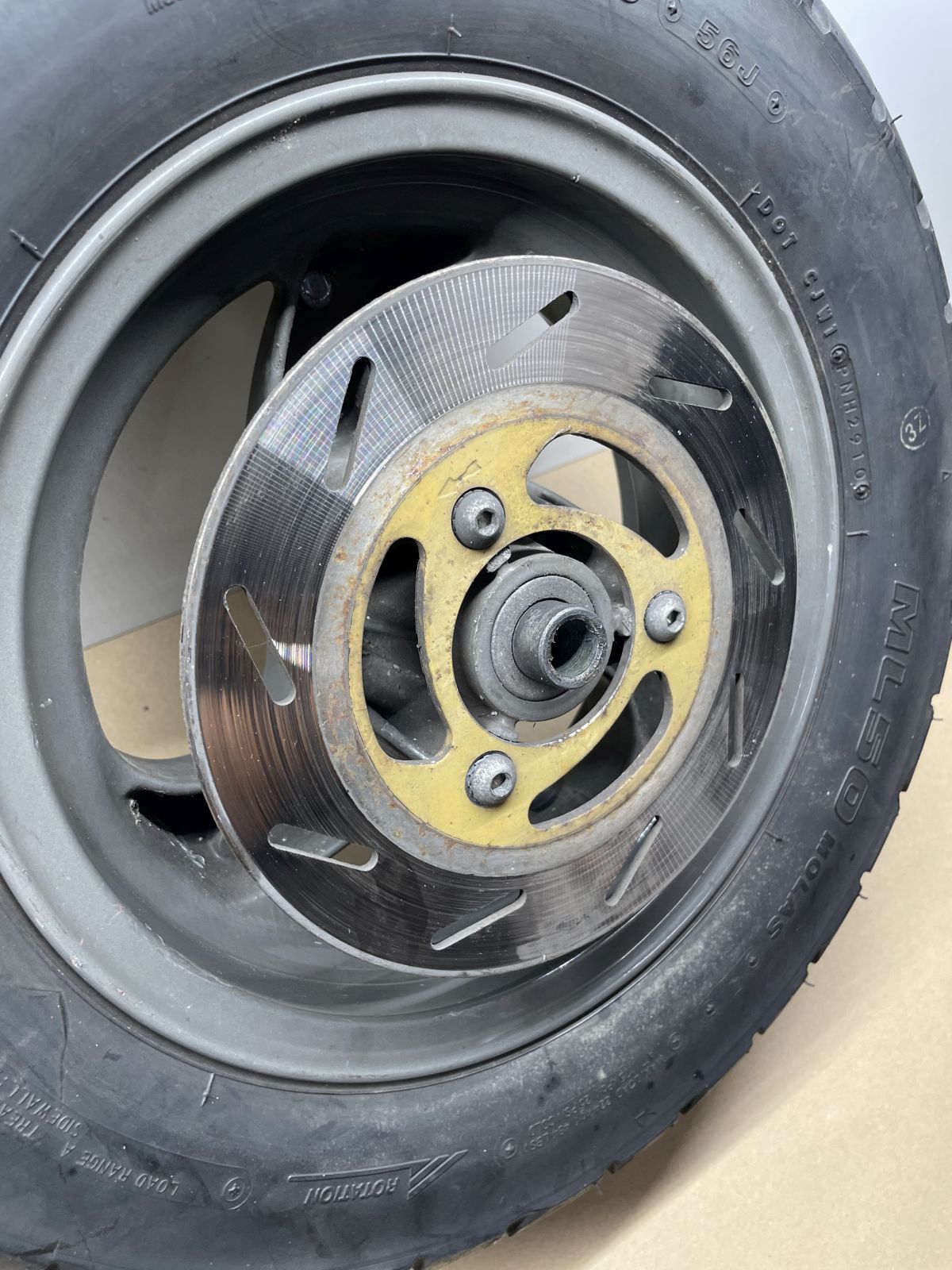 Piaggio TPH 50 - Vorderrad Reifen Felge vorne wheel (84-29)