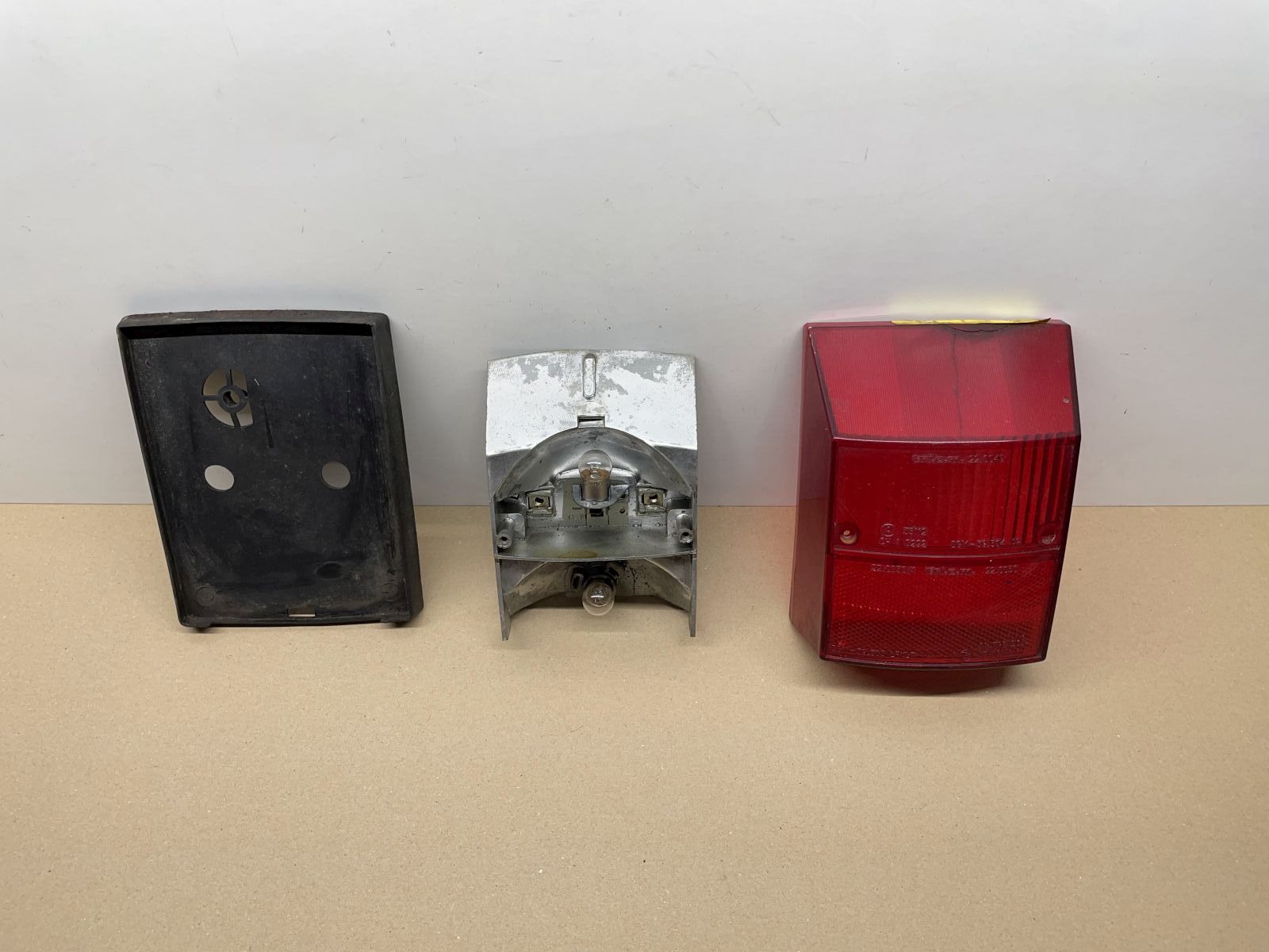 Vespa PK80 S Automatica - original Rücklicht + Dichtung Fassung (44)