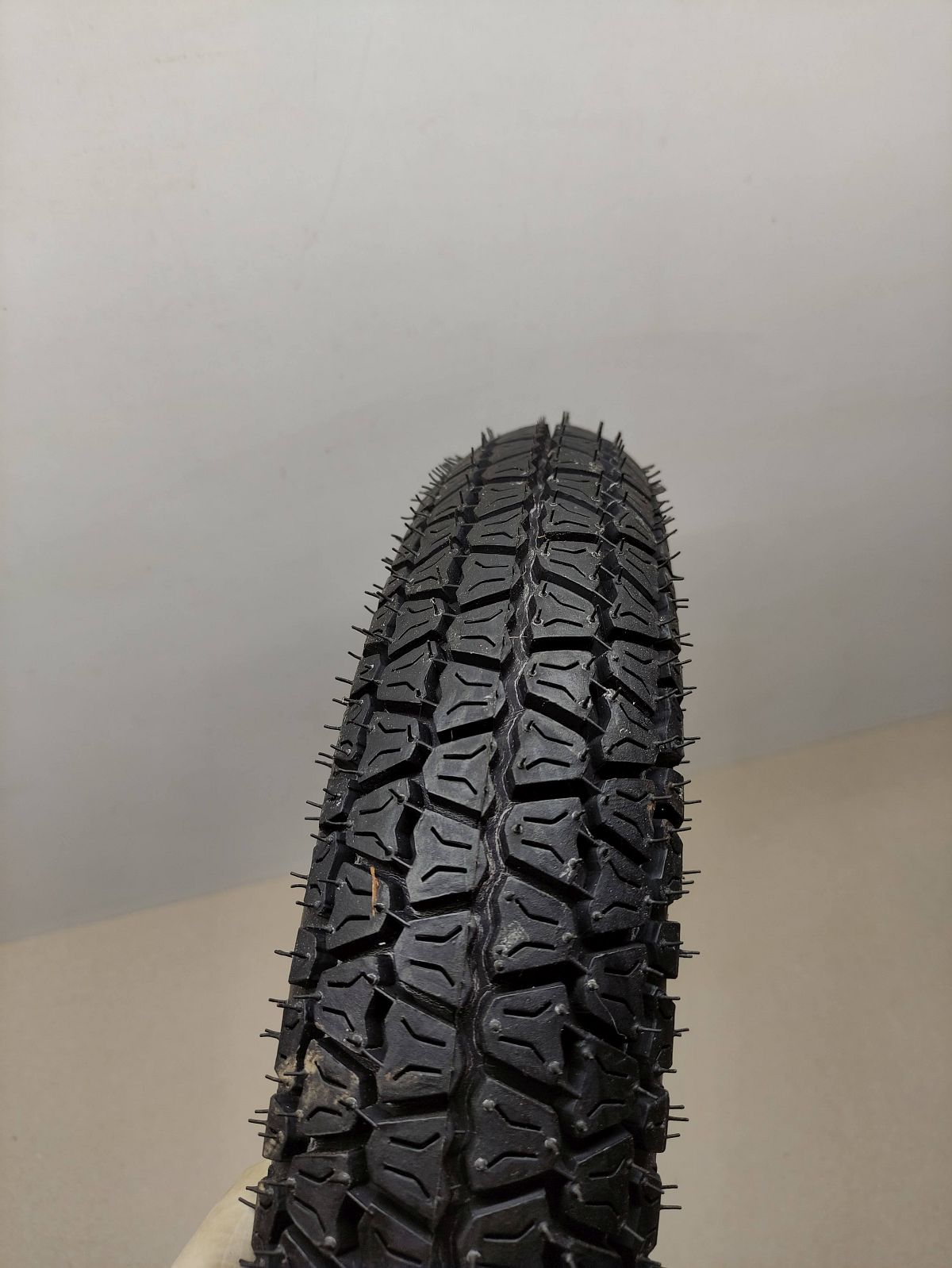 Reifen Schwalbe 3.00-10 (50J)  DOT 2006   NEU  (39)