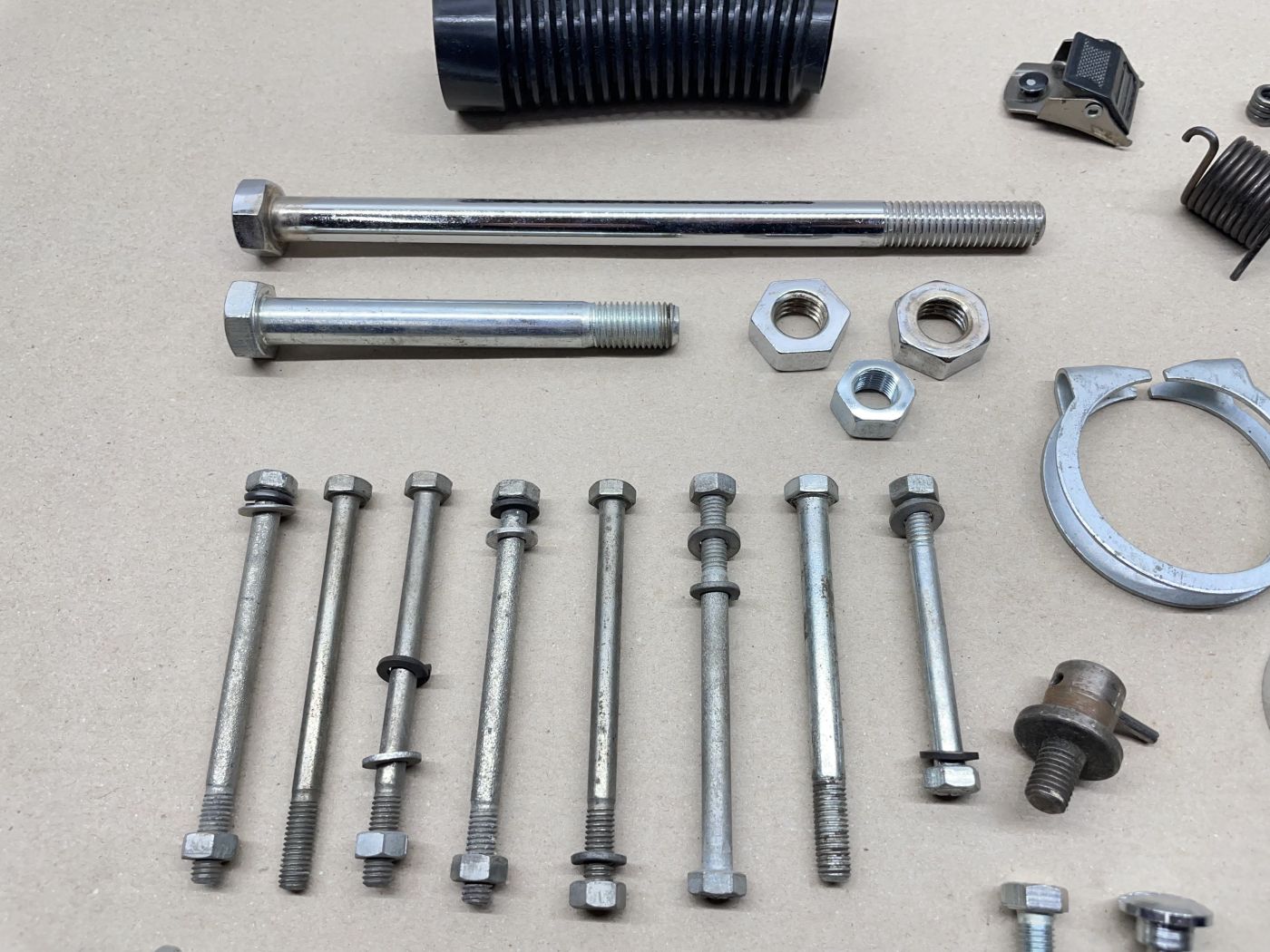 Mofa Moped Teile NOS - Bolzen Schraube Feder Lagerschale etc. Hercules KTM (39-49R)