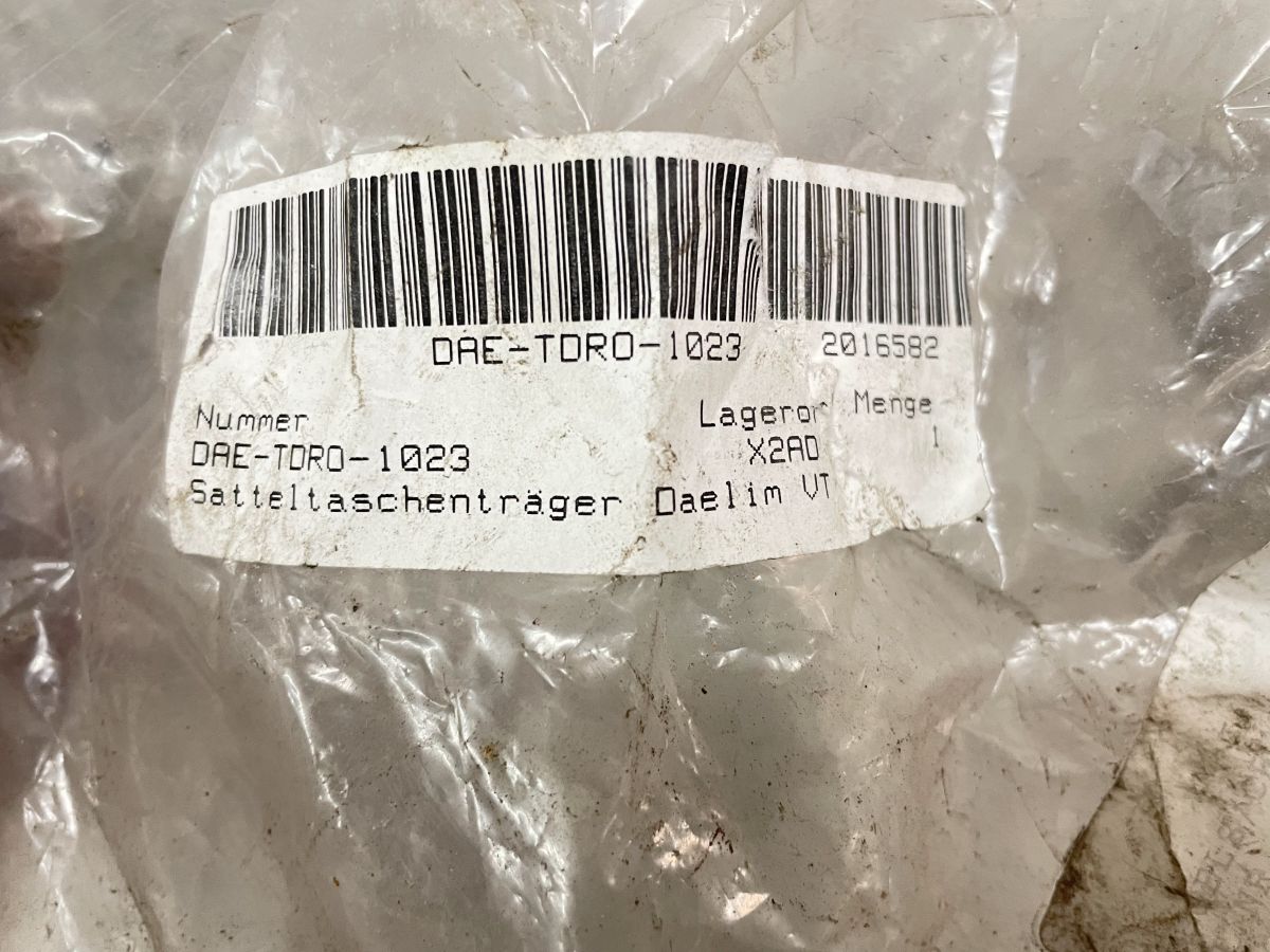 Daelim VT 125 ORIGINAL Satteltaschenträger NOS Packtaschenhalter Bügel (102-RU)