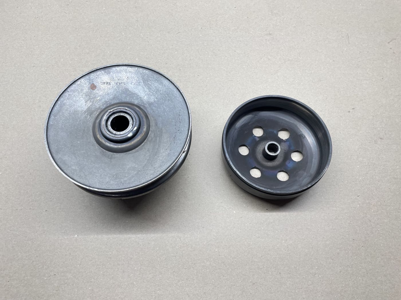 Piaggio NRG MC3  - original Kupplung PCV06 komplett Wandler Glocke (111)