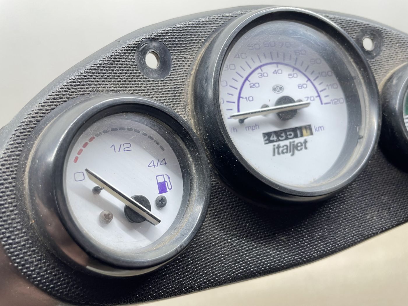 Italjet Formula 50 - Tacho Benzinstandanzeige Blinker Licht Öl Tachowelle (102-13)