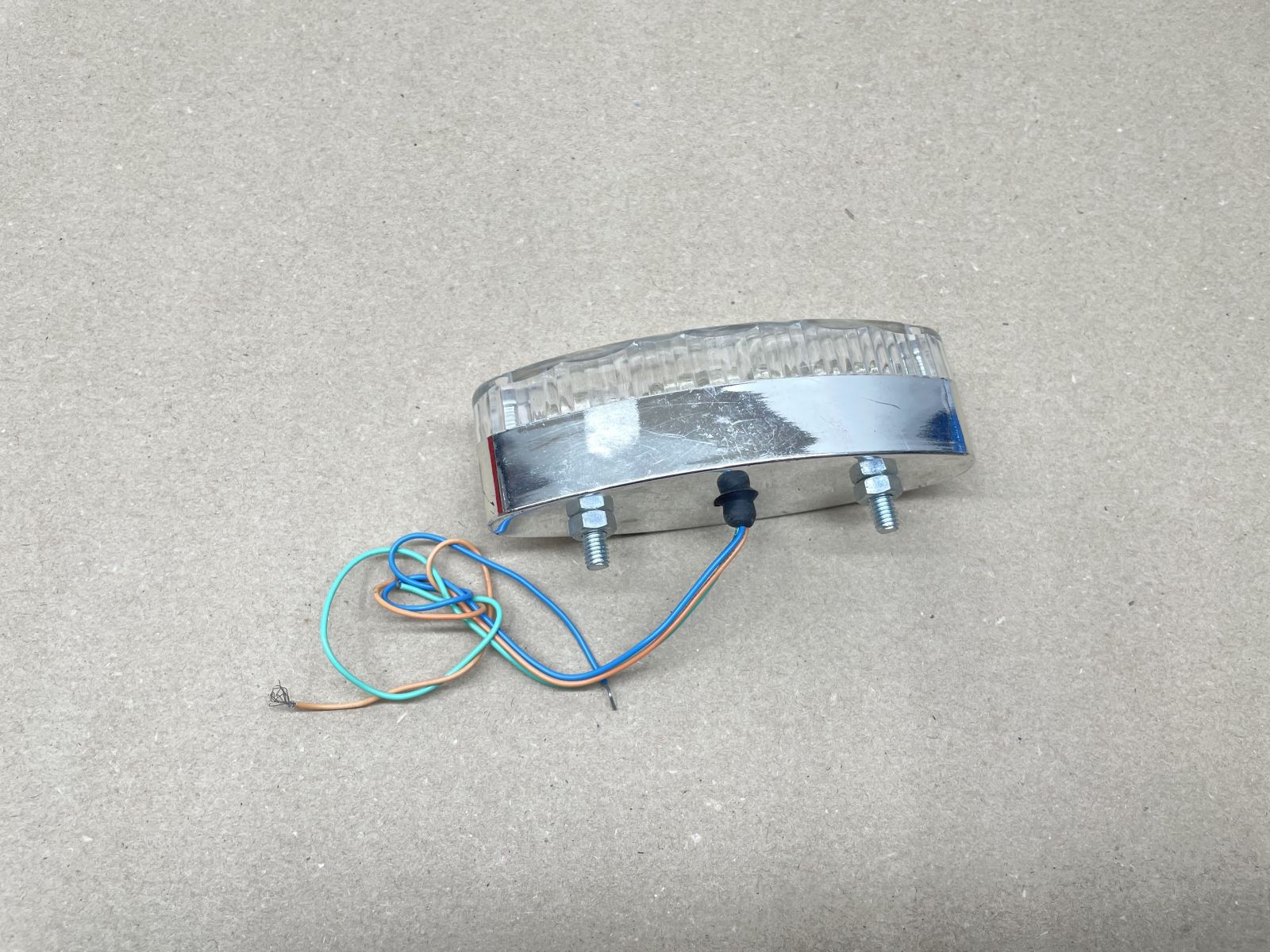 LED Rücklicht Universal mit E-Nummer 12V - Aprilia Honda KTM Yamaha Motorrad (118-25)