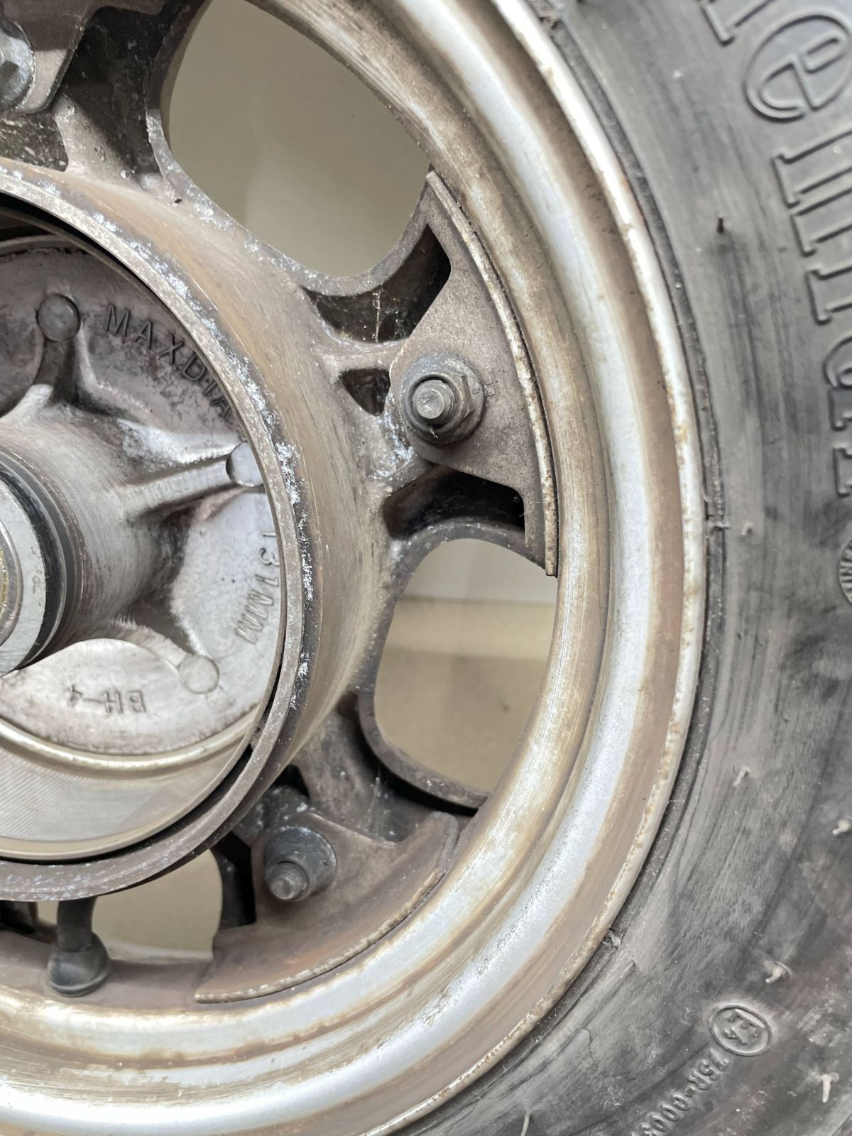 Yamaha Cygnus XC 125 - Vorderrad Reifen Felge vorne front wheel (74)