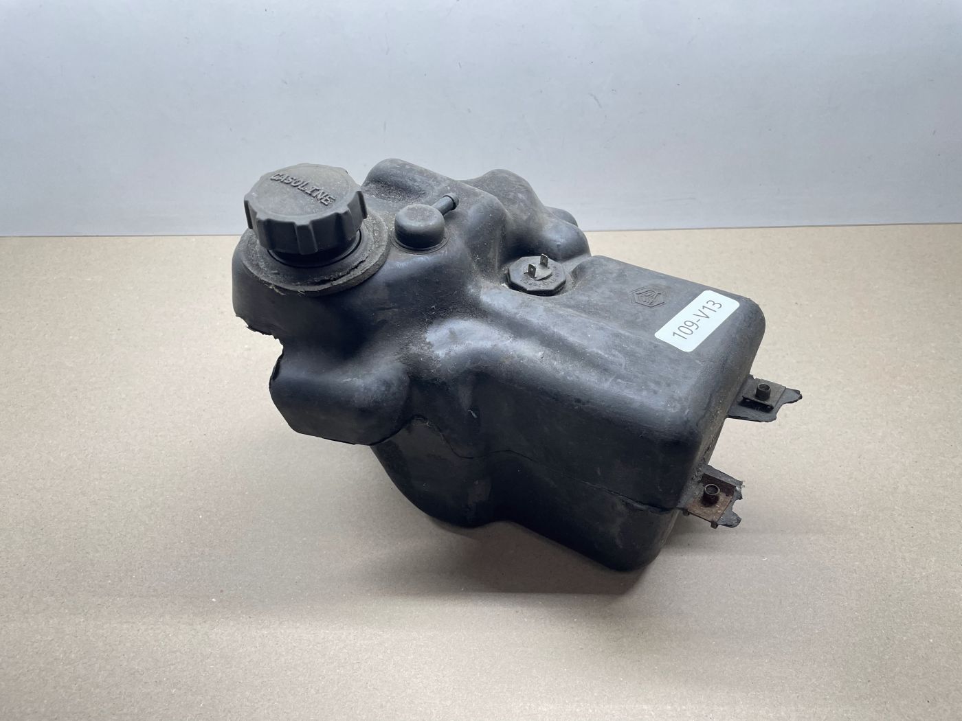 Piaggio Free - Benzintank KraftstofftankTankdeckel petrol tank (109-3)