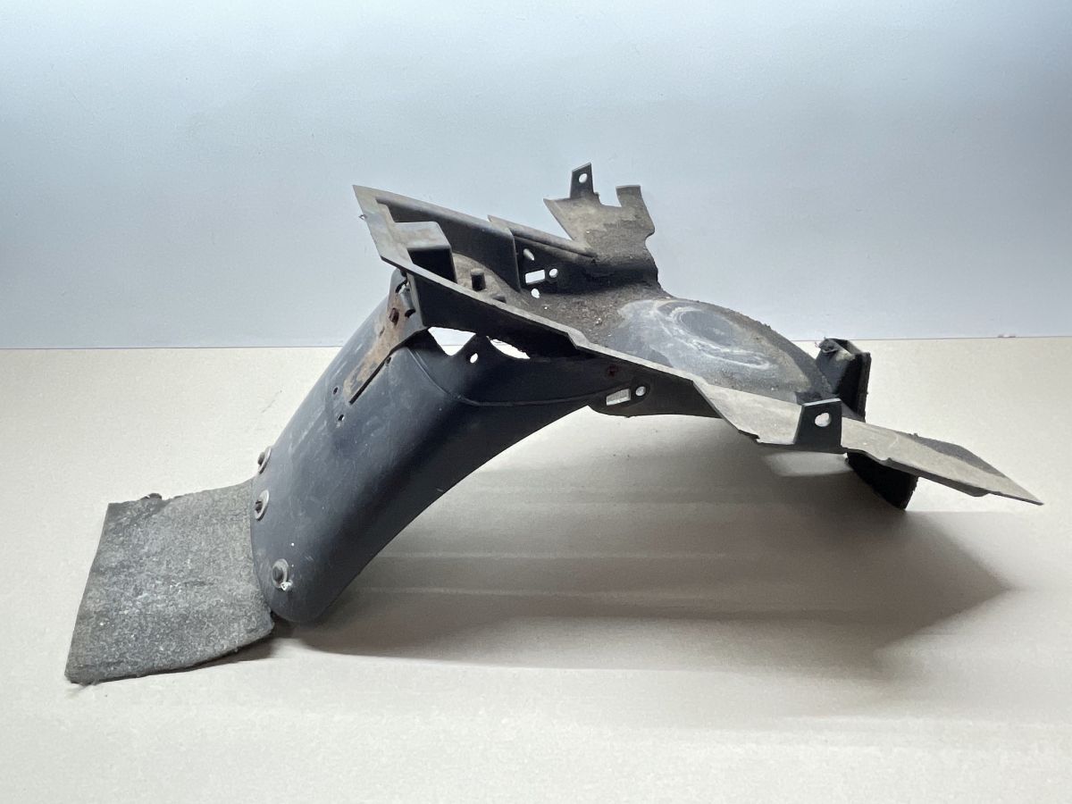 Peugeot TKR Furious 50 - Spritzschutz hinten Kennzeichenhalter Verkleidung (89)