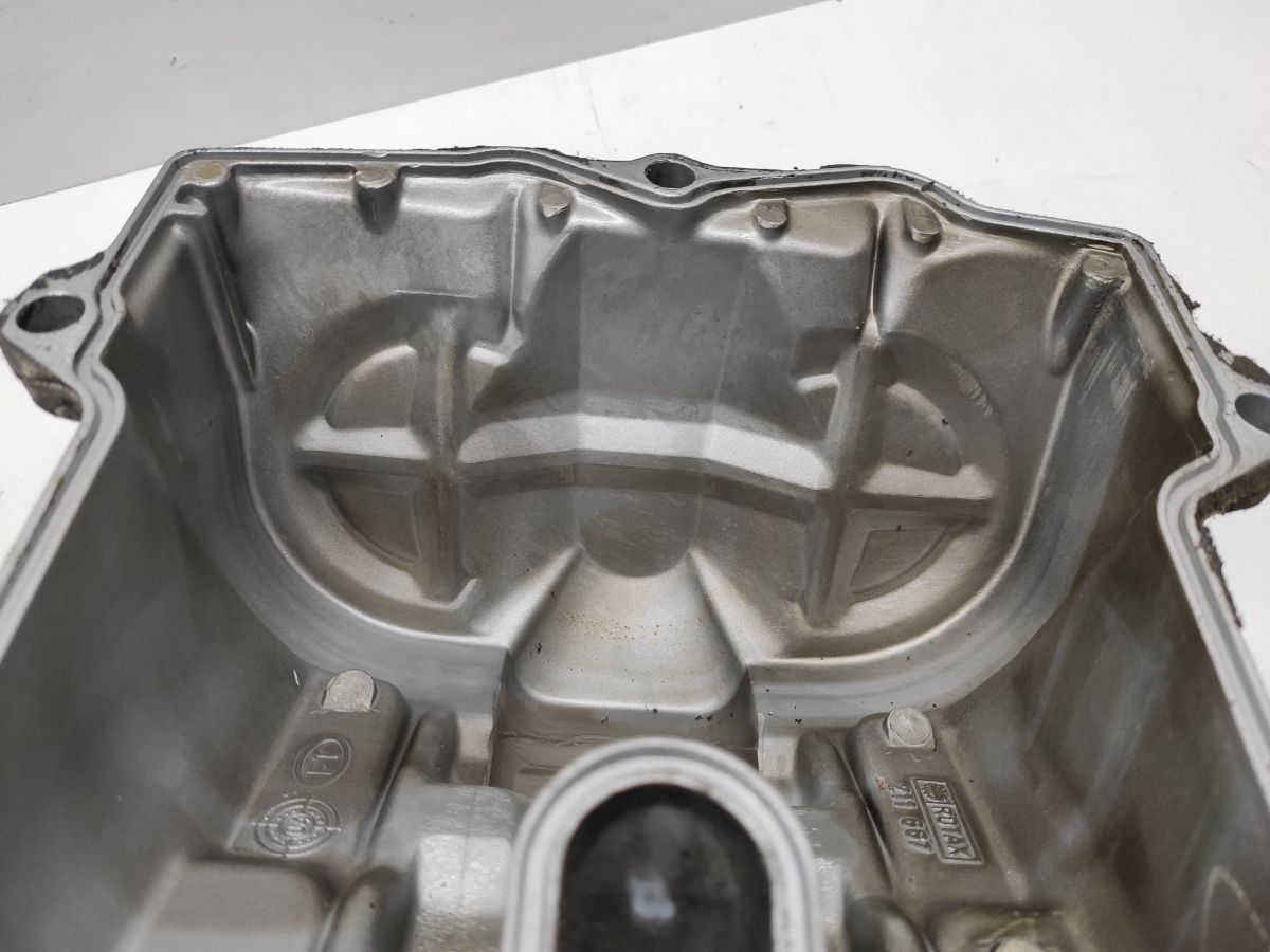 Aprilia Caponord ETV 1000 ABS - Ventildeckel hinten Motordeckel Abdeckung !