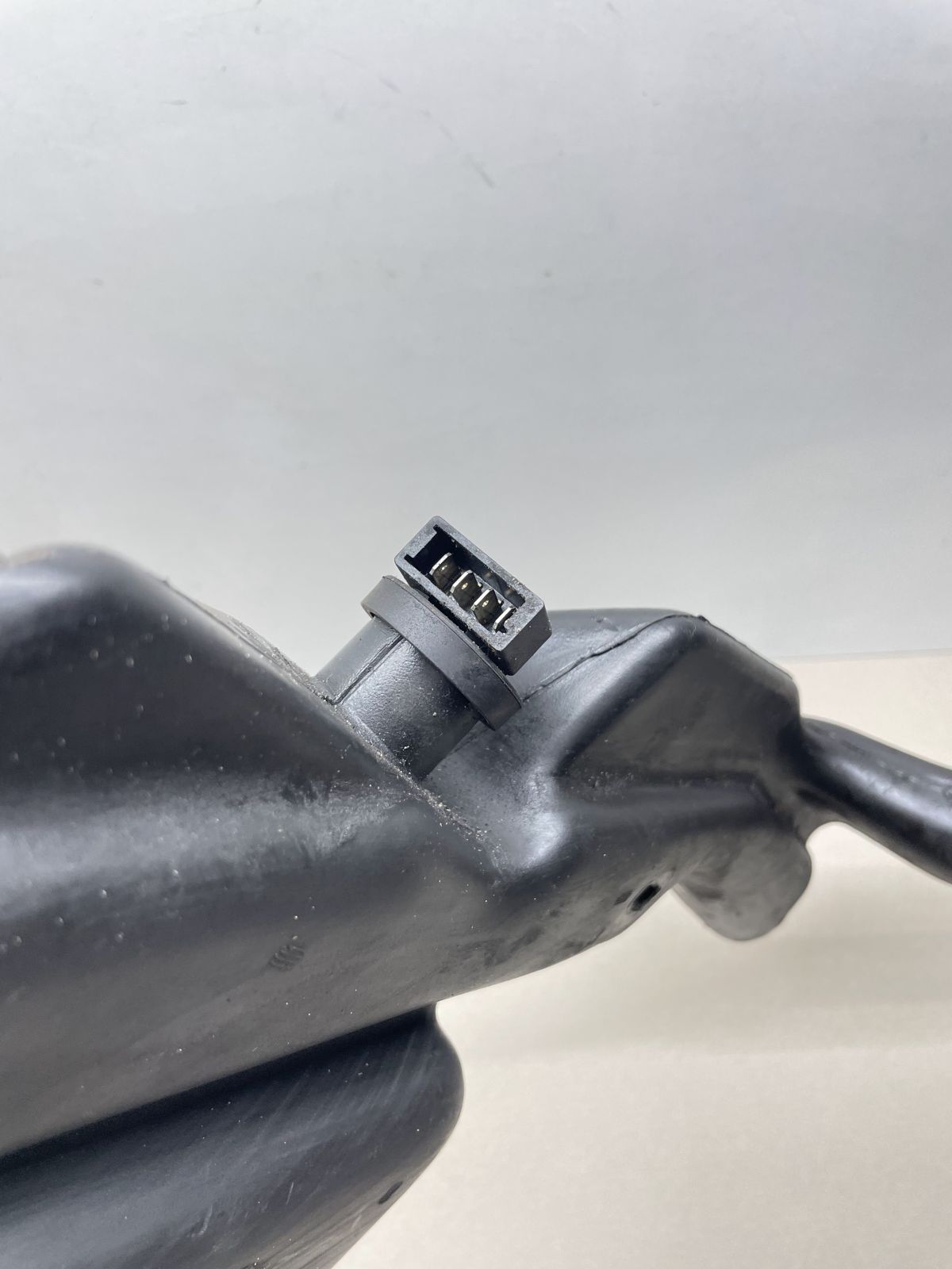 Piaggio NRG MC3 Purejet 50 - original Öltank oiltank Öltankstopfen Deckel (91)
