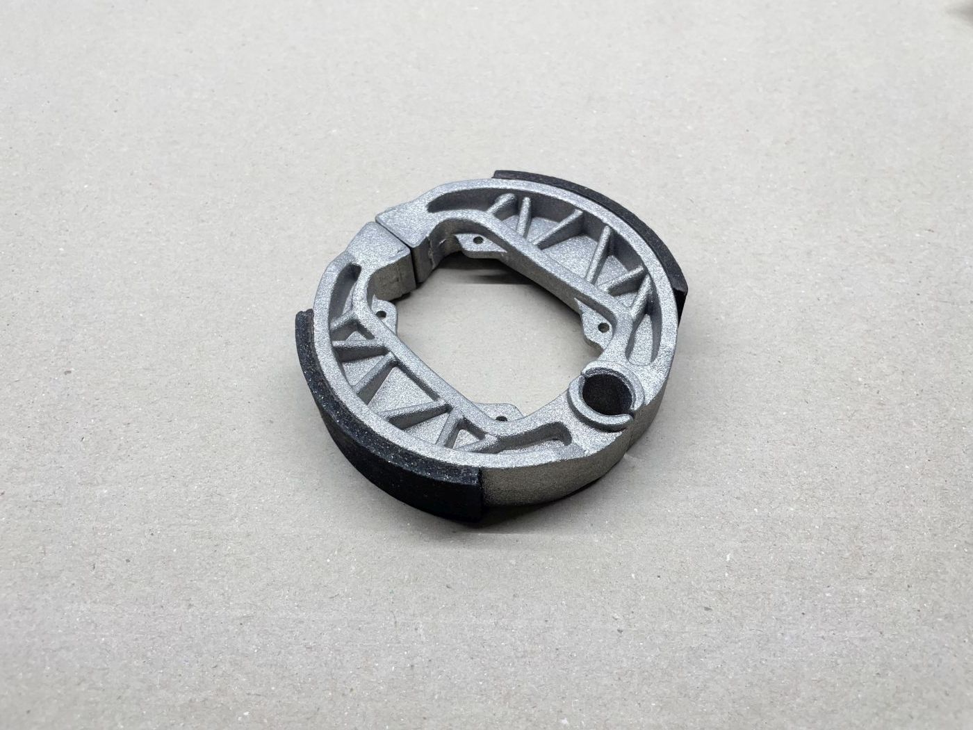 Bremsbacken 95mm x 20mm NOS Hercules Kreidler Zündapp KTM Piaggio Peugeot (39-75R)